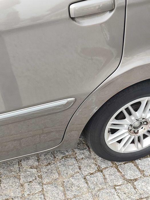 Carro Lancia musa caixa automática
