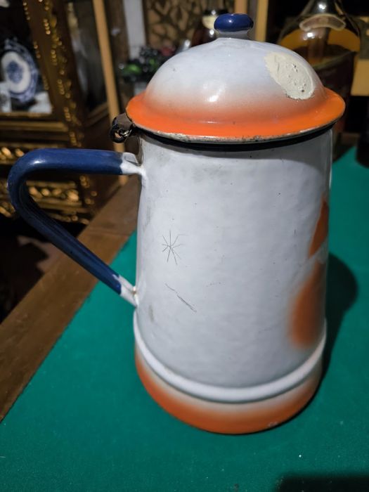 Cafeteira esmaltada antiga