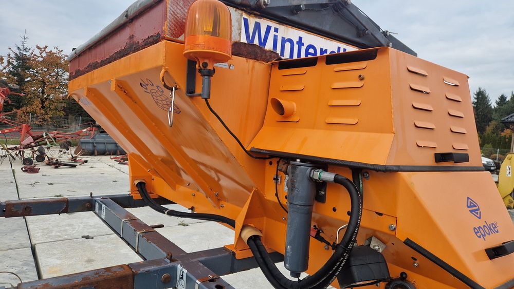 Piaskarka Solarka  Epoke Stratos  Schmitd  Posypywarka  Nido 0.8 m