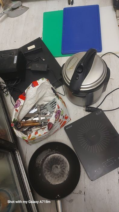 Vende -se esses materias