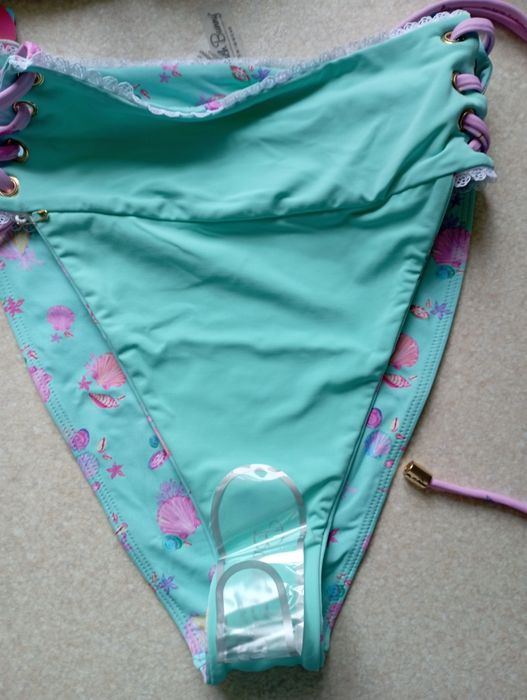 Женский купальник BeachBunny