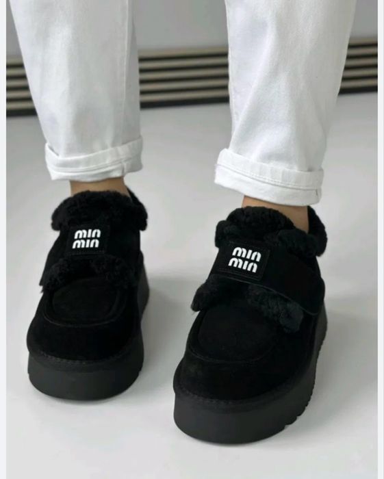 Женские лоферы Miu Miu из натурального меха