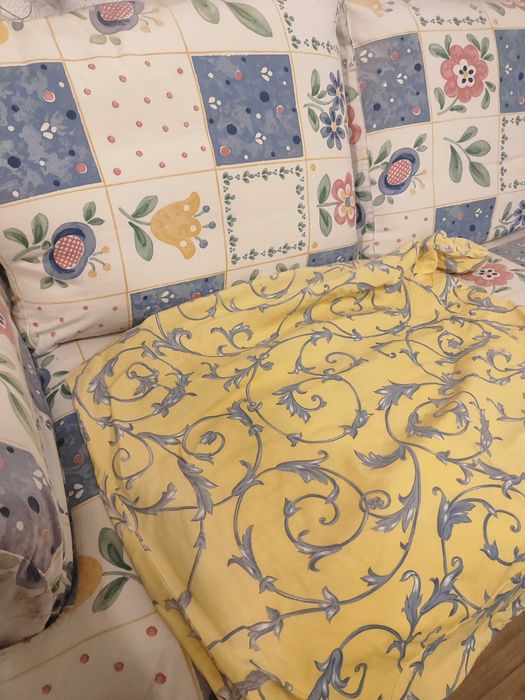 Sofá-cama 3 lugares em bege em ótimo estado | Inclui 3 capas