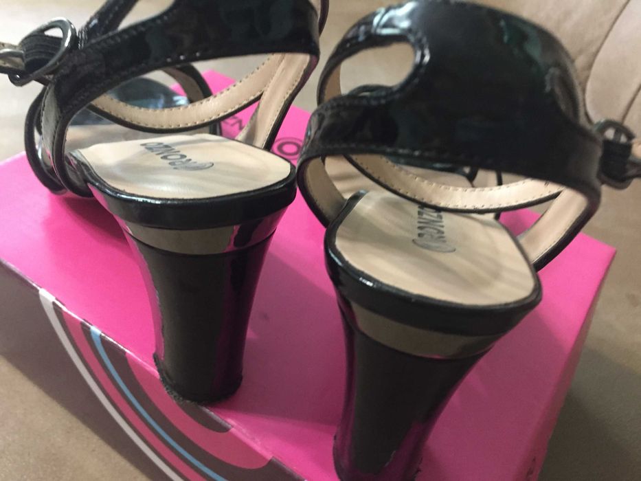 Босоніжки жіночі ТМ Ronzo, розмір 36,5