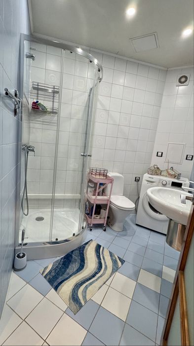 Здам 2-х кім. кв. у центрі Харкова (вул. Алчевських). Власник.