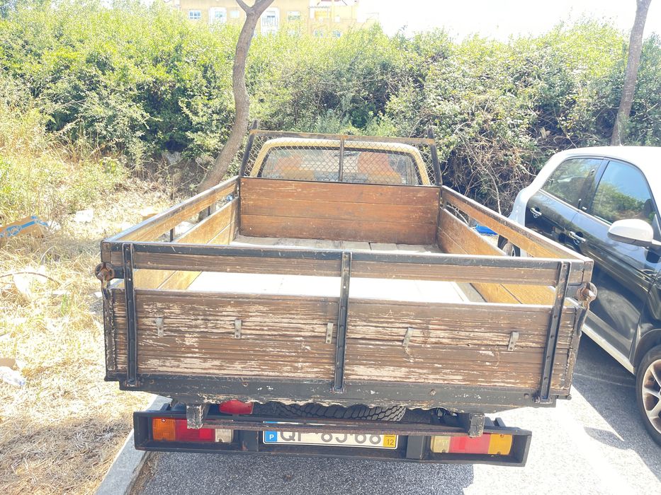 Toyota Hilux 2.4D Pritsche
