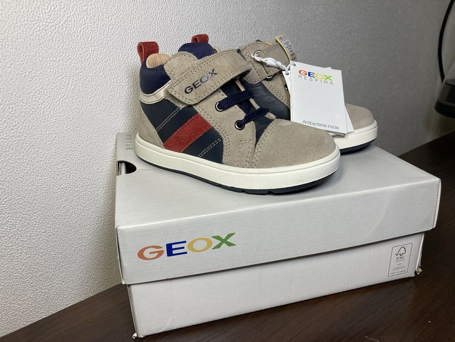 Хайтопи, черевики кросівки Geox   нові 24 розмір