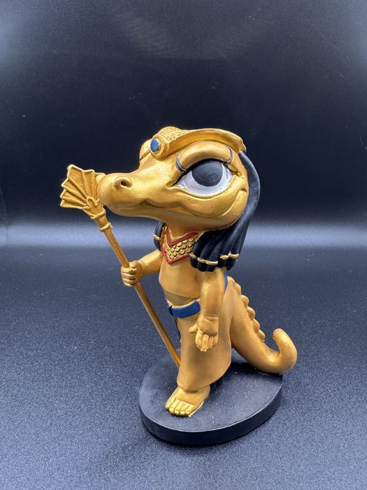 4 estátuas peças Deuses Egito Hórus, Nefertiti Bastet Sobek
