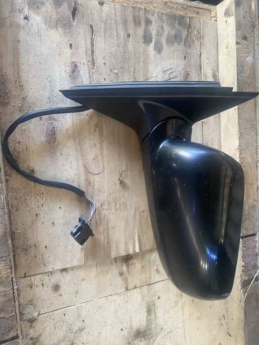 Дзеркала пассат б5