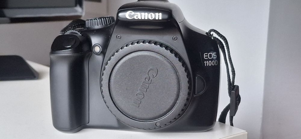 Vendo Canon 1100d
