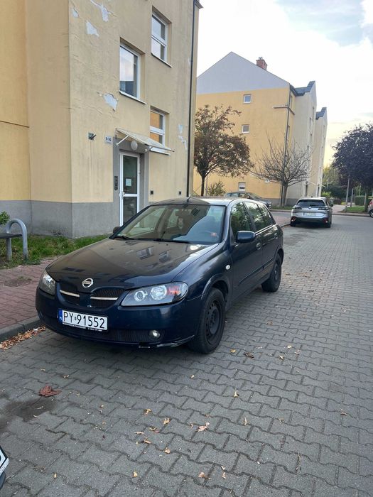 Nissan Almera