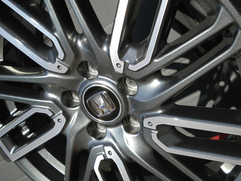Felgi aluminiowe fabryczne 18 5x114,3 Honda HRV HR-V RU ryskitransportowe