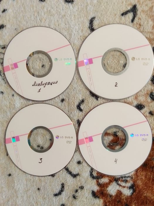 Лот 3. DVD фільми 50шт.в коробці.