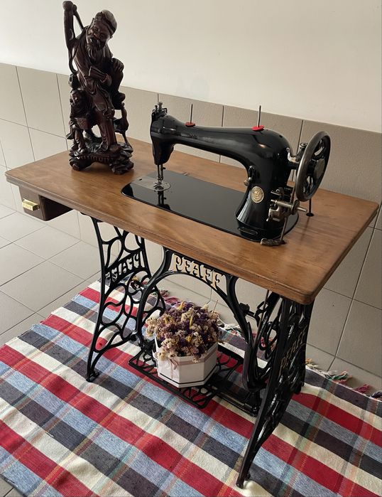 PFAFF restaurada e a trabalhar