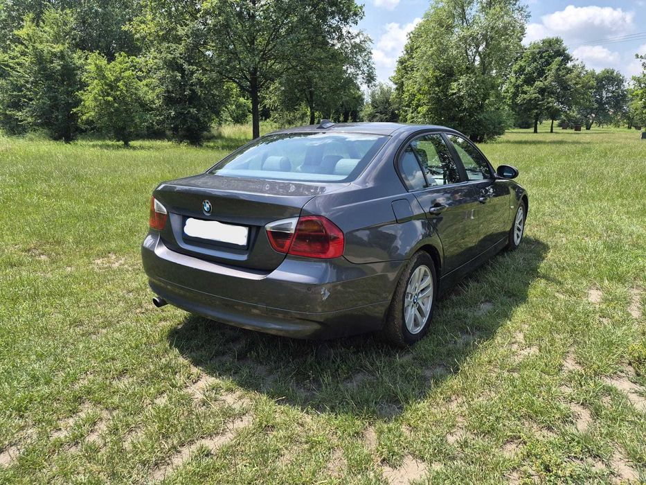 BMW Seria 3 E90 2.0d