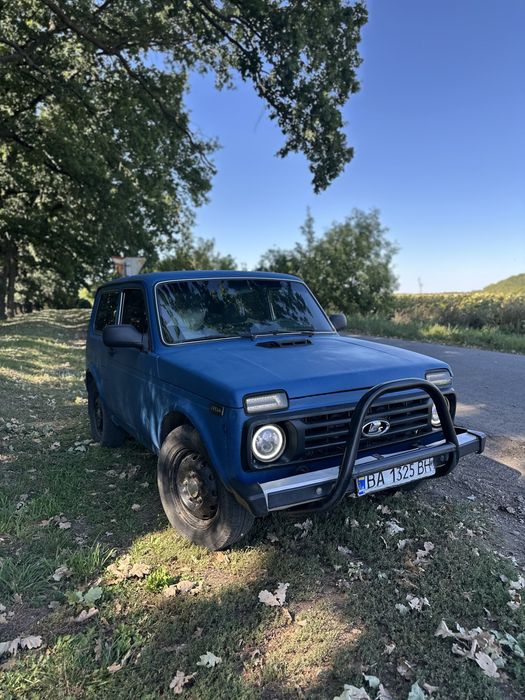 Продам ниву на боєвому ходу