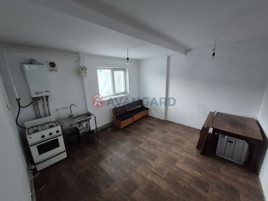 Частина будинку Хрещатик свіжий ремонт