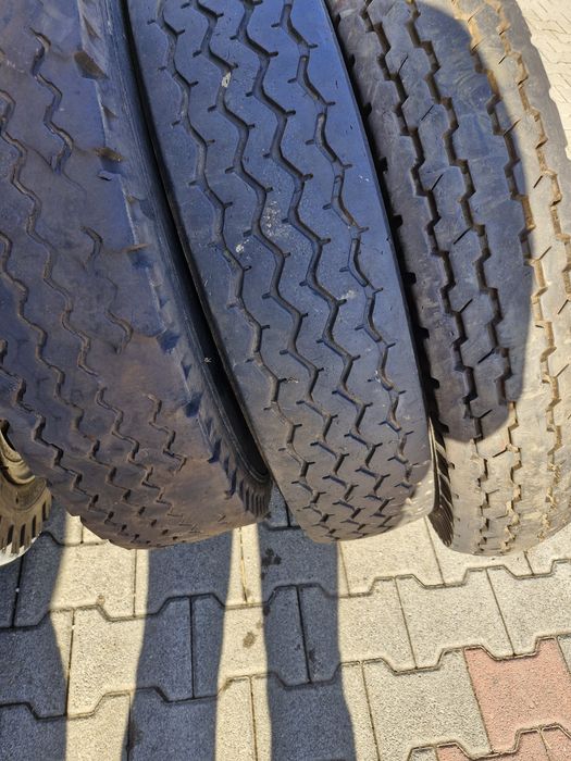 Opony rolnicze 8,25-20