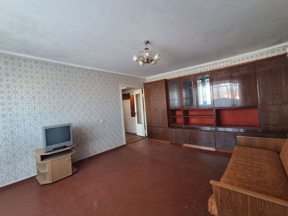 Продаю 1-кімнатну квартиру в м. Ромни, район 5-ї школи