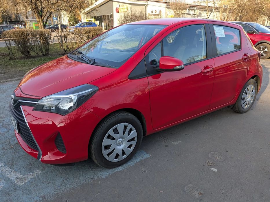 Toyota Yaris Toyota Yaris, niski przebieg, bezwypadkowa, garażowana, prywatnie