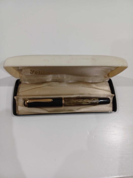 Caneta tinta permanente pelikan 400