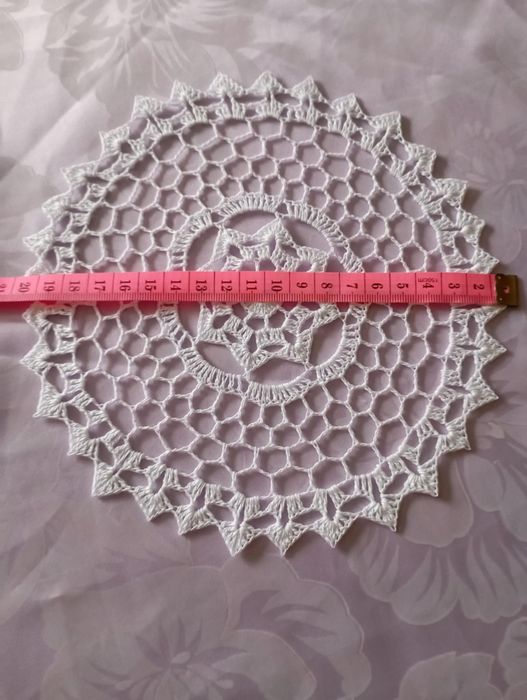 Biała serwetka 20 cm