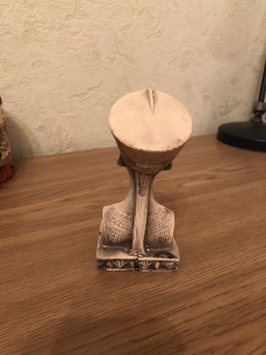 Статуетка фигурка из египта нефертити