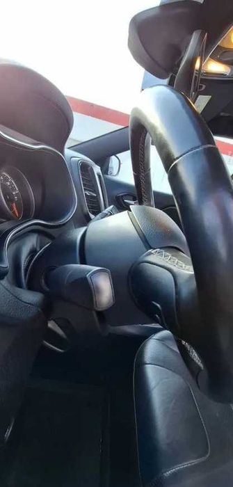 Jeep Cherokee 3.2 Latitude Plus 2020