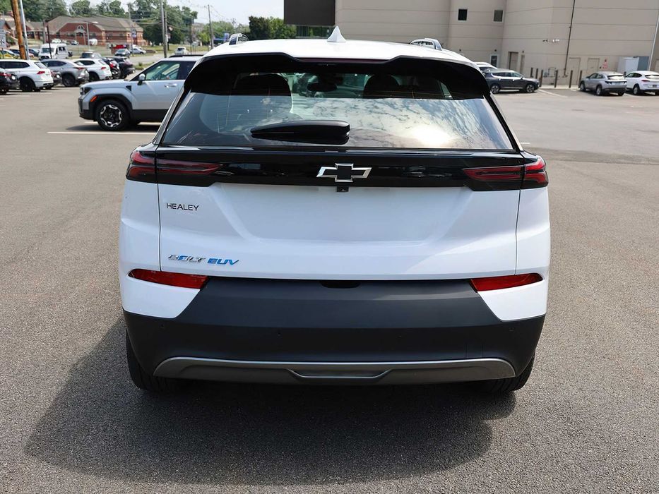 Chevrolet Bolt EUV LT FWD      2023