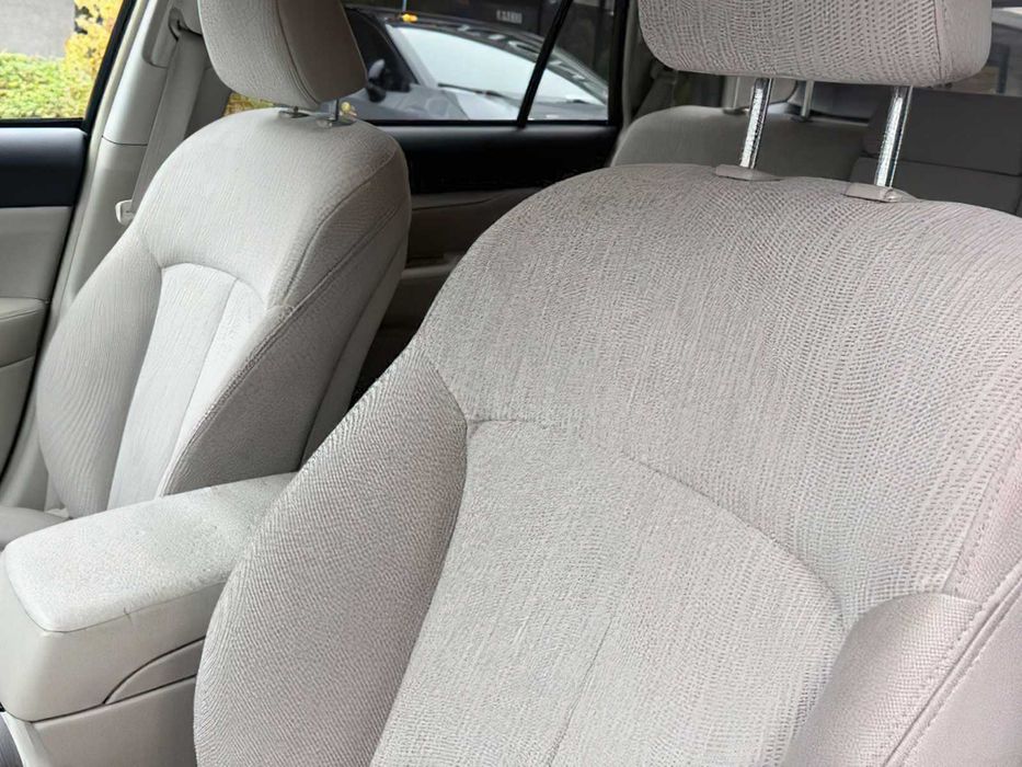 Subaru Outback 2.5i Limited      2013