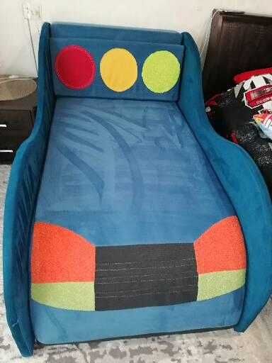 Ліжко дитяче машина