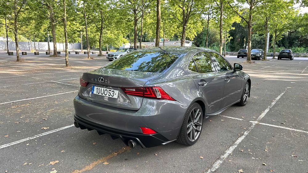 Lexus IS300h F Sport 2014