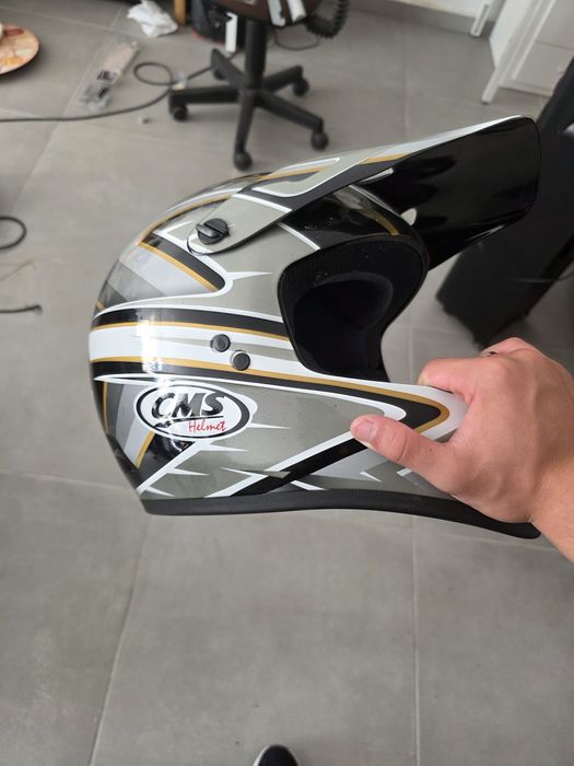 Capacete de mota
