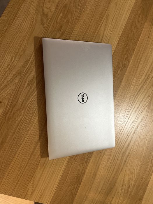 Laptop Dell XPS uszkodzony