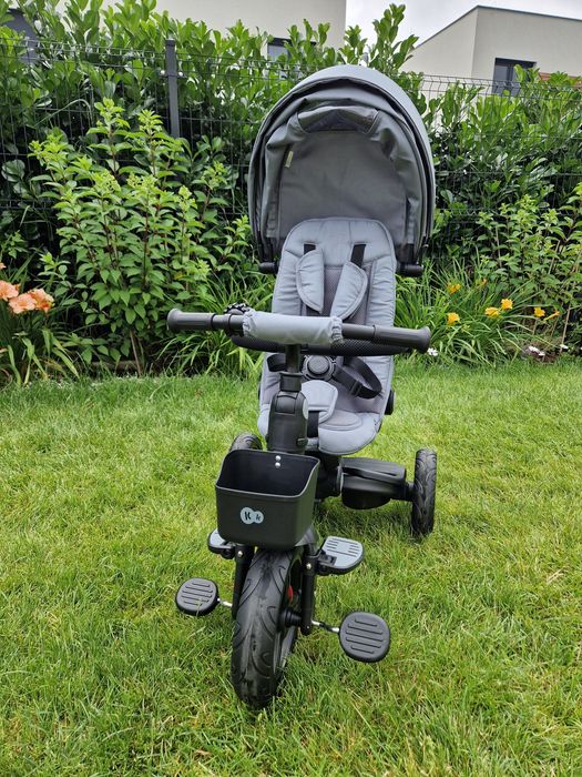 Rowerek trójkołowy Kinderkraft EASYTWIST 2 360 Light Grey z rączką dla rodzica