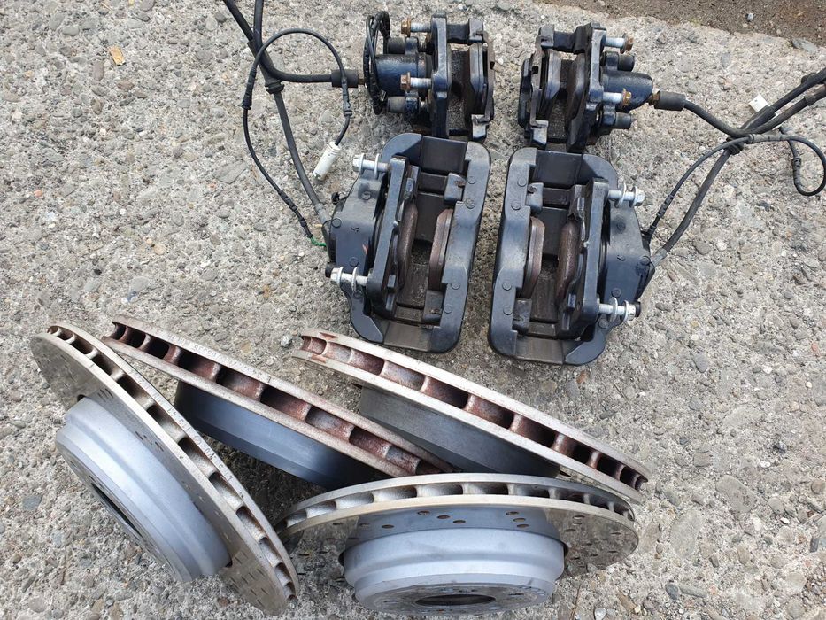 Zaciski Tarcze Przód Tył Hamulcowe bmw m3 e92 e93 e90 v8 420km