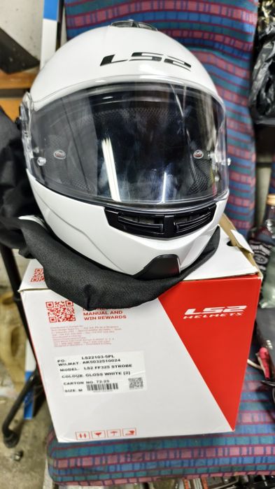 Kask szczękowy ls2 strobe M