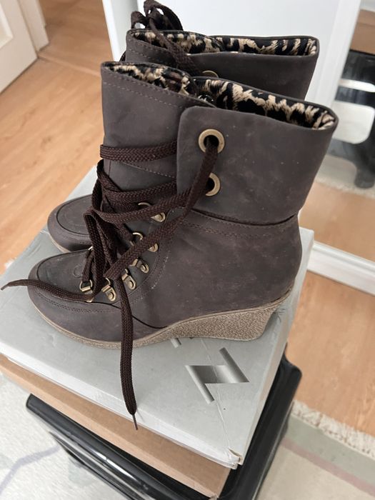 Botas 39 salto compensado