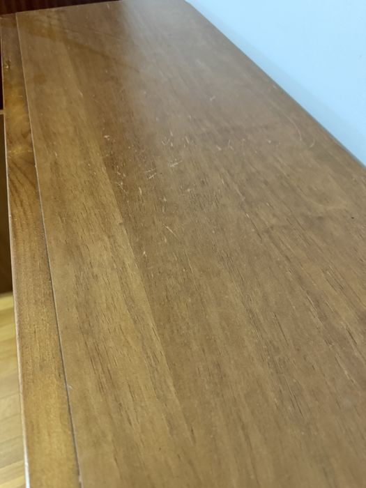 Aparador / Móvel de arrumação – com portas e prateleiras