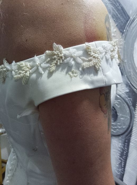 Vestido de noiva "Raul novias" artigo exposição