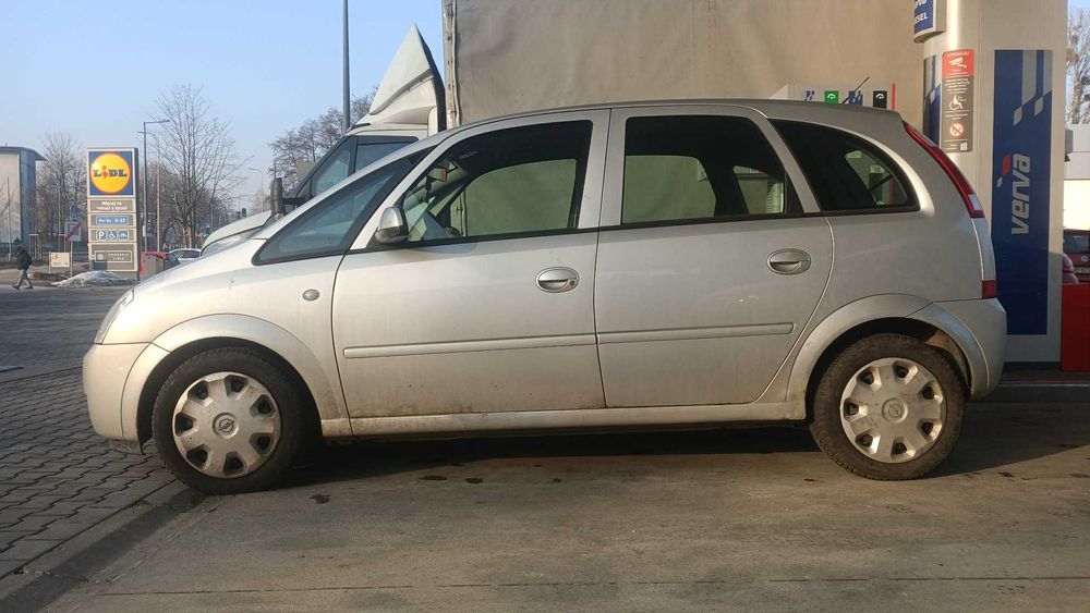 Opel Meriva 1.6 16V, niski przebieg, klimatyzacja