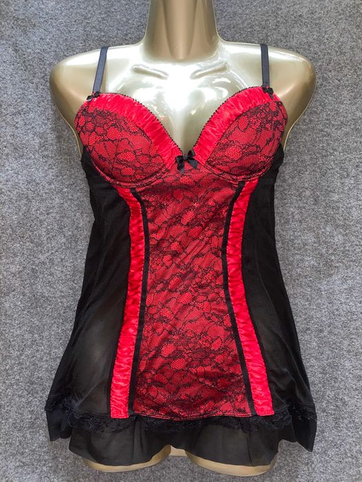 Гарний сексуальний пеньюар, еротична білизна