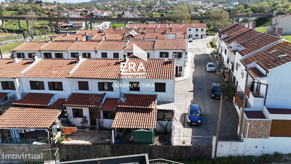 Moradia em Banda , T3, Pombal