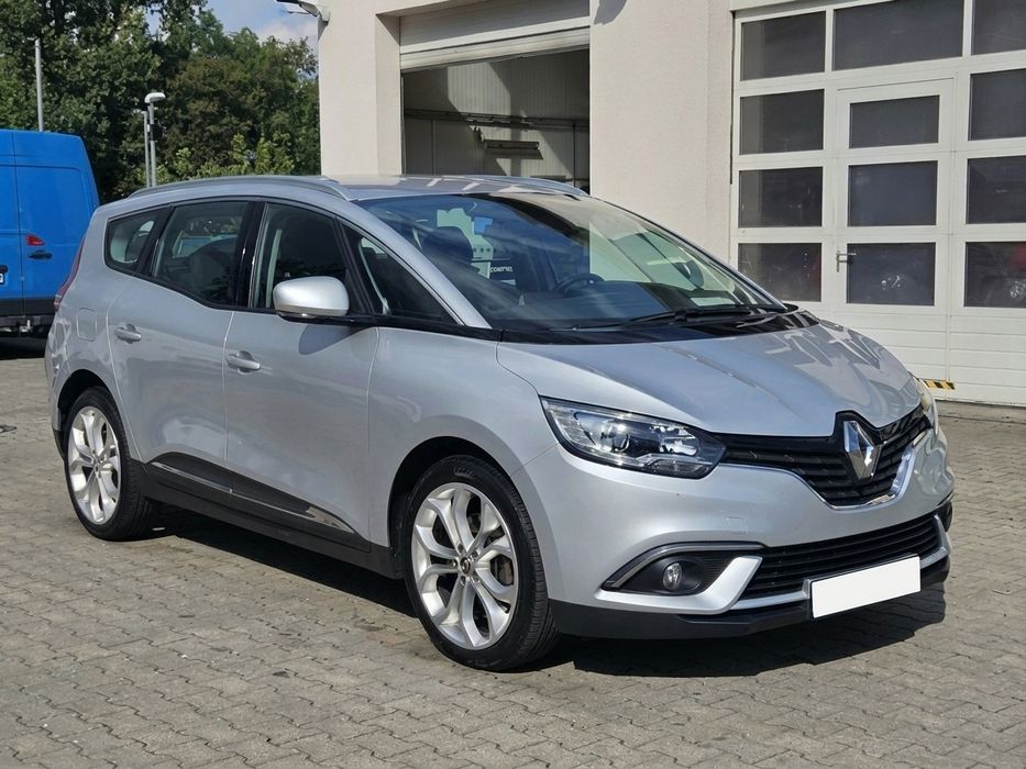 Renault Scénic · Ano 2018 — photo 3