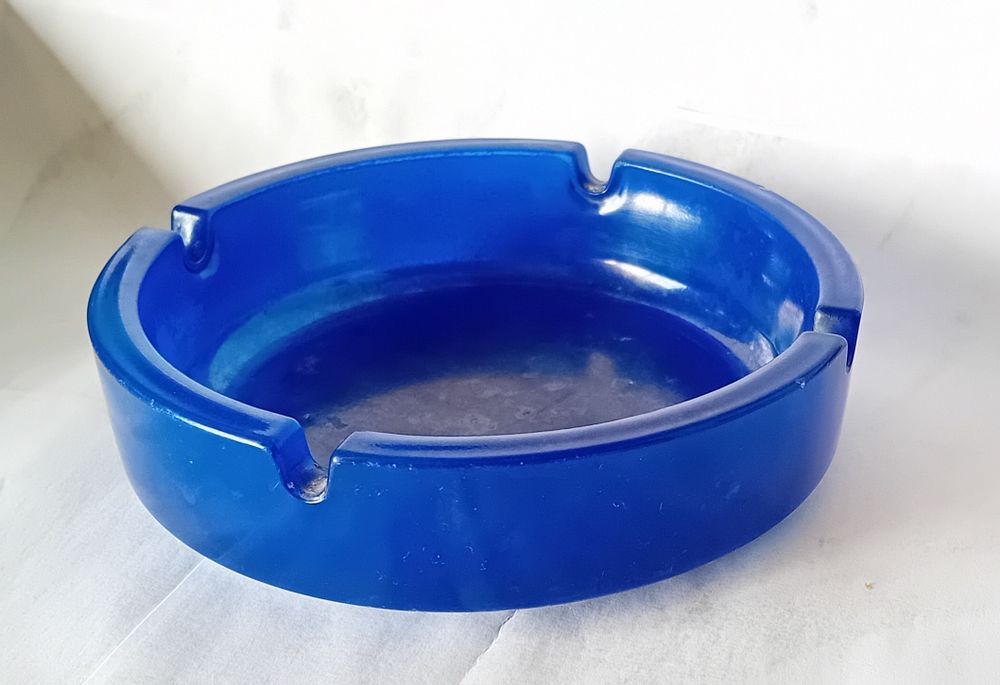 2 cinzeiros em vidro