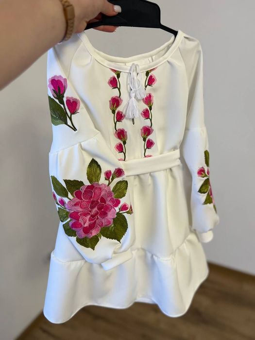 Плаття для дівчаток