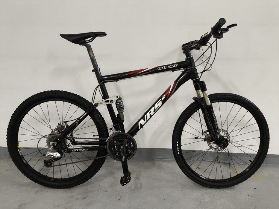 Giant NRS2 Fox deore XT full mtb