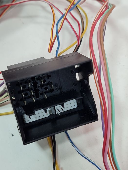 Volkswagen Clarion адаптер EV1279AI.