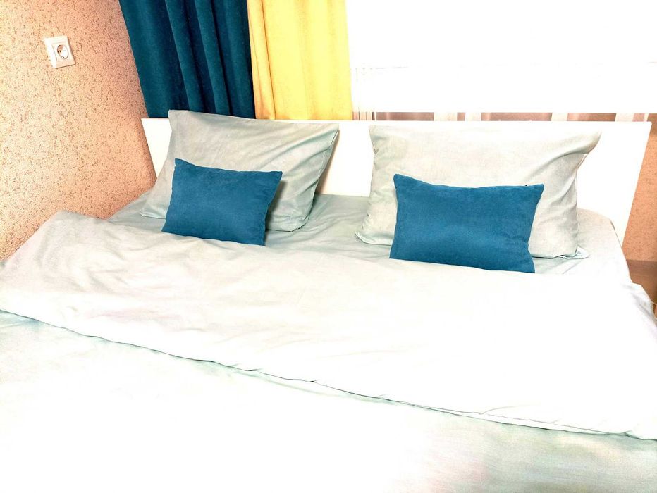 Світлі апартаменти в 100м від Софіївського парку  Автовокзал