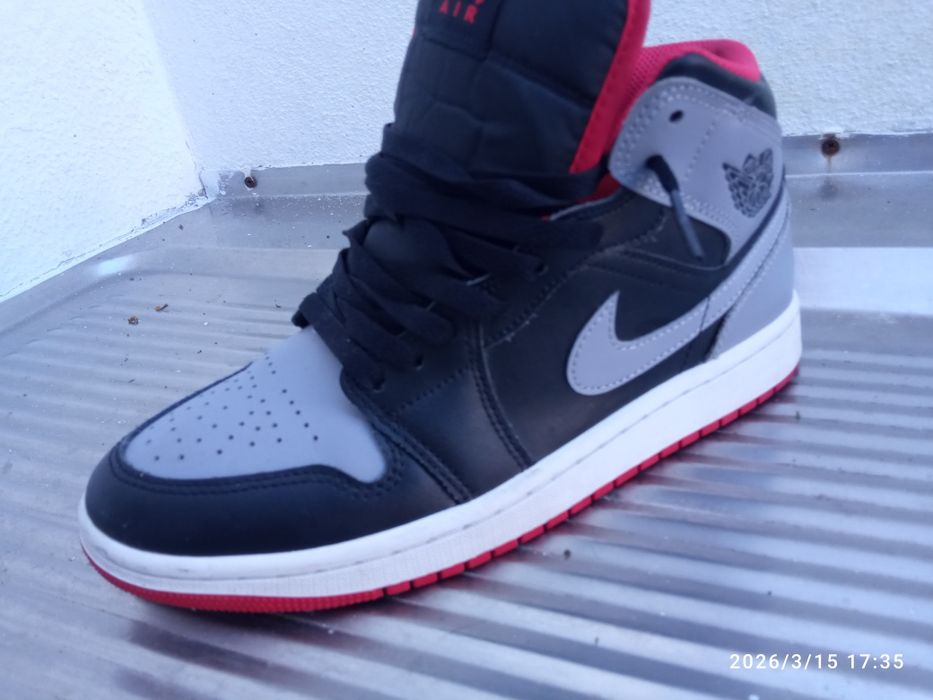 Jordan 1 mid grey,Balck and red